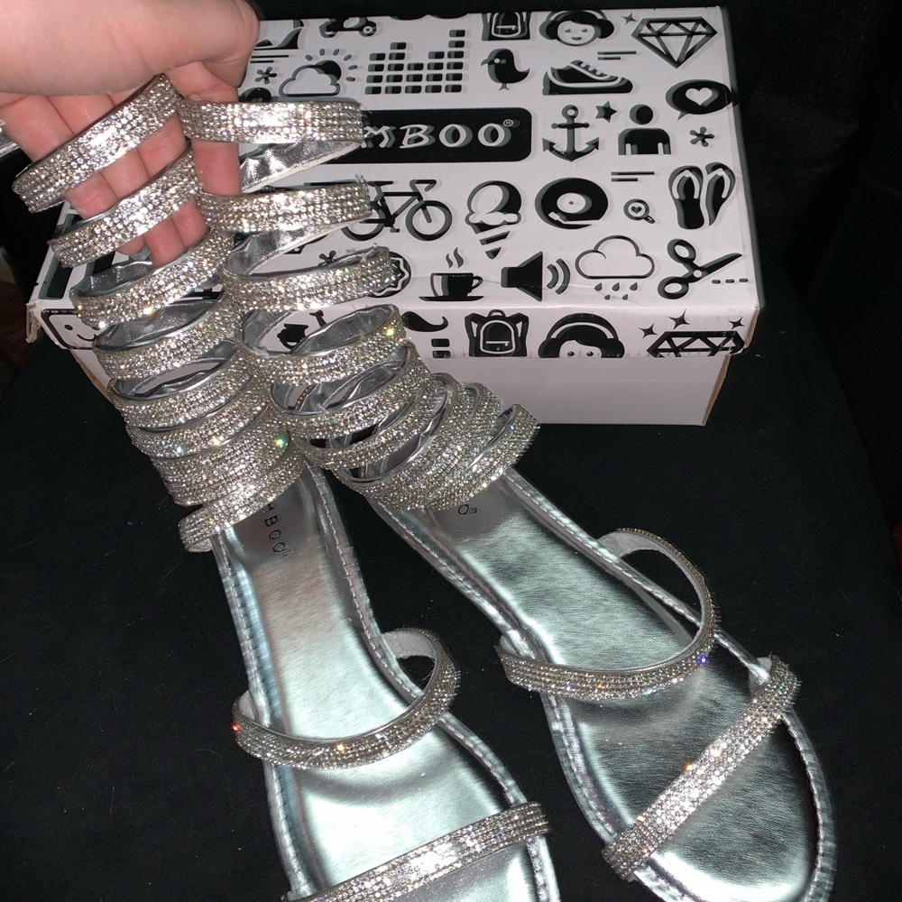 Shoes - Picture 2 of 3